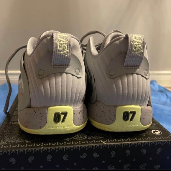 NIKE MENS KD 15 BASKETBALL SHOES - Picture 4 of 6